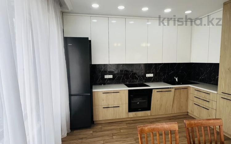 3-комнатная квартира · 100 м² · 11/16 этаж, мкр Коктем-3 22 — Сатпаева за 750 000 ₸ в Алматы, Бостандыкский р-н — фото 2