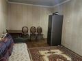 2-комнатная квартира, 46 м², 4/5 этаж помесячно, Туркестанский 2/3 за 160 000 〒 в Шымкенте — фото 2