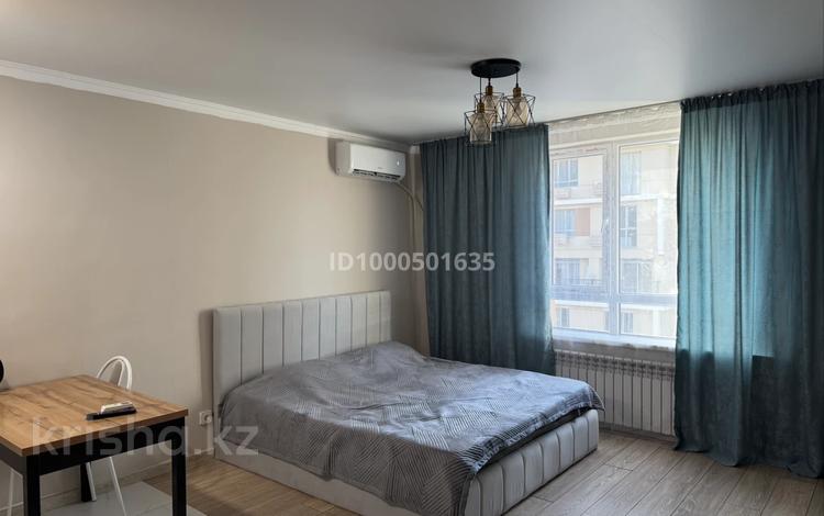 1-комнатная квартира · 33 м² · 8/16 этаж, Жандосова 94А за 15 000 ₸ в Алматы, Бостандыкский р-н — фото 17