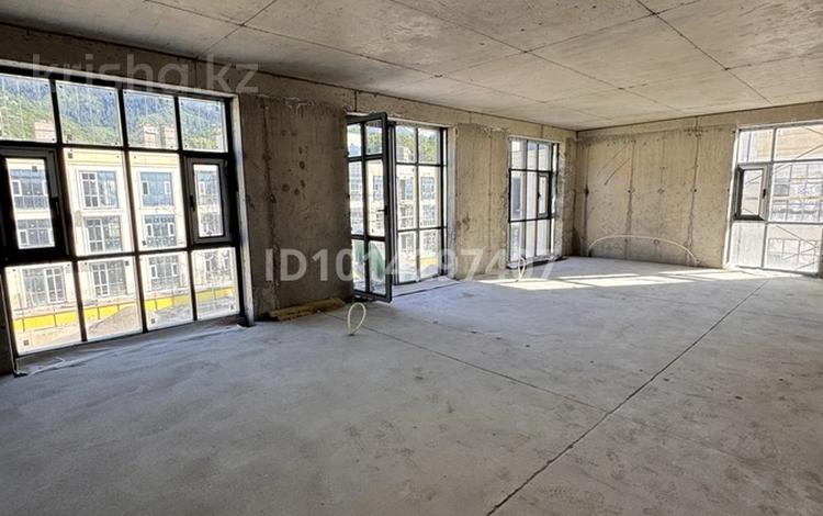 2-бөлмелі пәтер · 74.1 м² · 2/3 қабат, Горный Гигант ш/а. 192, бағасы: 69 млн ₸ в Алматы, Медеуский р-н — фото 2