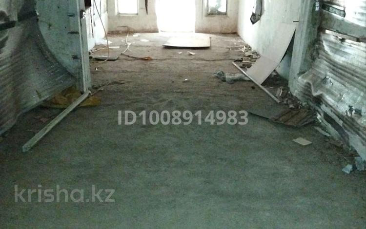 Паркинг · 50 м² · 11-й микрорайон, 11-й микрорайон — Находится в раене 5 поликлинике мкр Азат ул ынтымак дом 1 Б, бағасы: 60 000 ₸ в Шымкенте, Енбекшинский р-н — фото 2