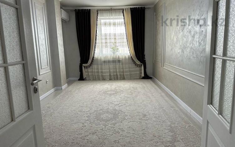 2-бөлмелі пәтер · 70 м² · 9/9 қабат, мкр Акжайык, Толеметова, бағасы: 200 000 ₸ в Шымкенте, Абайский р-н — фото 2