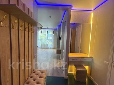 2-бөлмелі пәтер · 51 м² · 4/9 қабат, Толе би 285/8 — Угл.Отеген батыра, бағасы: 20 000 ₸ в Алматы, Алмалинский р-н