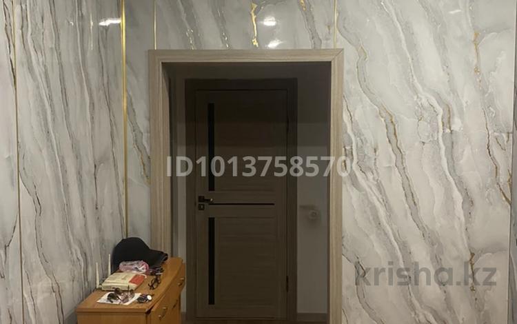 3-бөлмелі пәтер · 90 м² · 1/9 қабат, мкр Акбулак 143 — Рыскулова момышулы, бағасы: 65 млн ₸ в Алматы, Алатауский р-н — фото 2