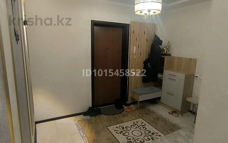 3-комнатная квартира · 130 м² · 5/12 этаж, мкр Городской Аэропорт, республики 1/3 15 за 45 млн ₸ в Караганде, Казыбек би р-н — фото 2