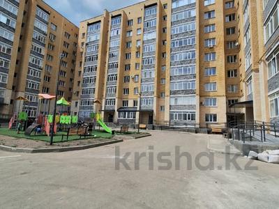 2-комнатная квартира · 76.9 м² · 9/9 этаж, Оракбаева за 25 млн 〒 в Уральске