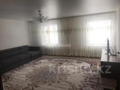 Продажа домов и дачи в Карагандинской обл.: Отдельный дом · 5 комнат · 300 м² · 36 сот., Жумабекова 11 за 45 млн 〒 Отдельный дом · 5 комнат · 300 м² · 36 сот., Жумабекова 11 за 45 млн 〒 в Караганде, Казыбек би р-н