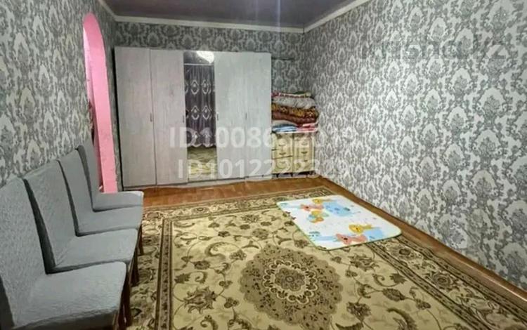 1-бөлмелі пәтер · 37 м² · 4/4 қабат, Рыспек батыр 4а, бағасы: 5.8 млн ₸ в Таразе — фото 2