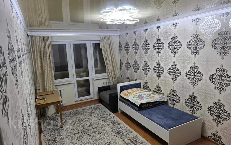 2-комнатная квартира · 43.7 м² · 3/4 этаж, мкр №6 12 за 29 млн 〒 в Алматы, Ауэзовский р-н — фото 3