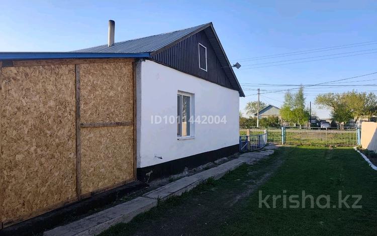 Үйдің бір бөлігі · 4 бөлме · 40 м², Бейбитшилик 70, бағасы: 6 млн ₸ в Енбек — фото 6