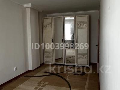 3-комнатная квартира · 94 м² · 7/7 этаж, 33-й мкр, 33-ш/а. — Мектеп, Балабақша бар за 15 000 〒 в Актау