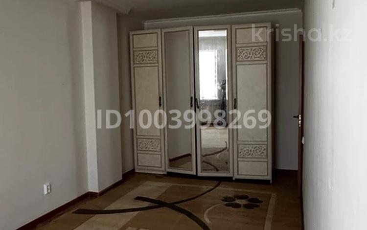 3-комнатная квартира · 94 м² · 7/7 этаж, 33-й мкр, 33-ш/а. — Мектеп, Балабақша бар за 15 000 〒 в Актау — фото 2