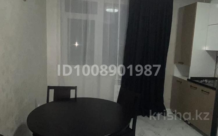 1-комнатная квартира · 50 м² · 3/5 этаж, Каратал — В шаговой доступности набережная, дом дружбы, Ниш, сити плюс. за 180 000 ₸ в Талдыкоргане — фото 2