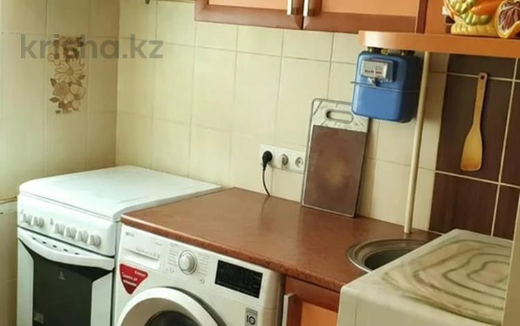 3-бөлмелі пәтер · 65 м², 7 мкр 5, бағасы: 130 000 ₸ в Таразе — фото 2