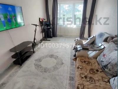 3-комнатная квартира · 60 м² · 1/5 этаж, 5-й микрорайон за 10 млн ₸ в Степногорске
