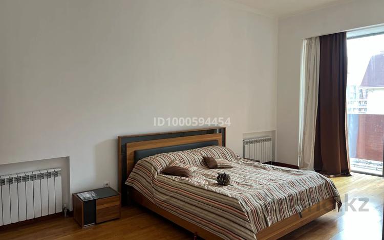 2-комнатная квартира · 106 м² · 7/8 этаж, Омаровой 37 за 500 000 〒 в Алматы, Медеуский р-н — фото 2