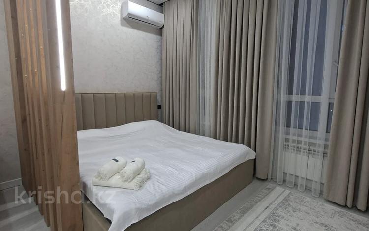 1-комнатная квартира · 50 м² · 7/9 этаж, мкр Нуртас, Жилмассив Нурсат 141 за 15 000 ₸ в Шымкенте, Каратауский р-н — фото 2