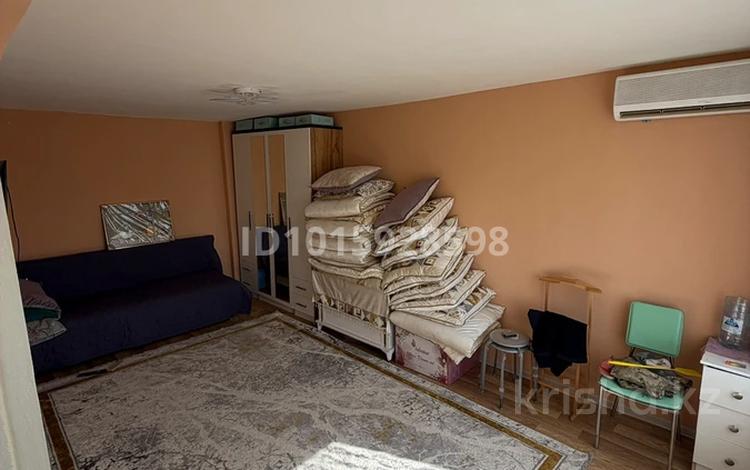 1-комнатная квартира · 30.7 м² · 1/5 этаж, Сарыозек 1 за 10 млн ₸ в Атырау — фото 2