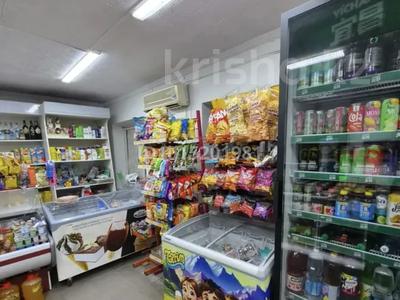 Жеке үй · 3 бөлме · 100 м² · 6 жүзд., Нахаловка 23, бағасы: 18 млн ₸ в Семее