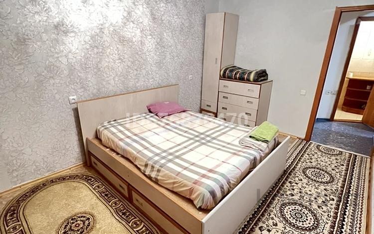 2-бөлмелі пәтер · 55 м², Сатпаева 12/1, бағасы: 11 000 ₸ в Усть-Каменогорске — фото 9