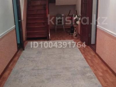 Отдельный дом · 4 комнаты · 150 м² · 10000 сот., мкр Жумыскер, Куныскерея Кожахметова 37 за 130 000 ₸ в Атырау