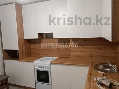 3-бөлмелі пәтер · 85 м² · 9/9 қабат, 9-й микрорайон, 9-й микрорайон 7 — Көктем гранд, бағасы: 150 000 ₸ в Талдыкоргане
