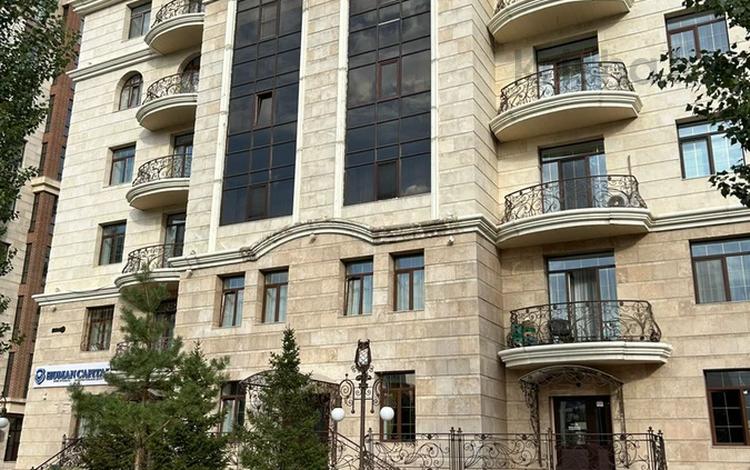 4-комнатная квартира · 165 м² · 2/7 этаж, Сауран за 125 млн 〒 в Астане, Есильский р-н — фото 2