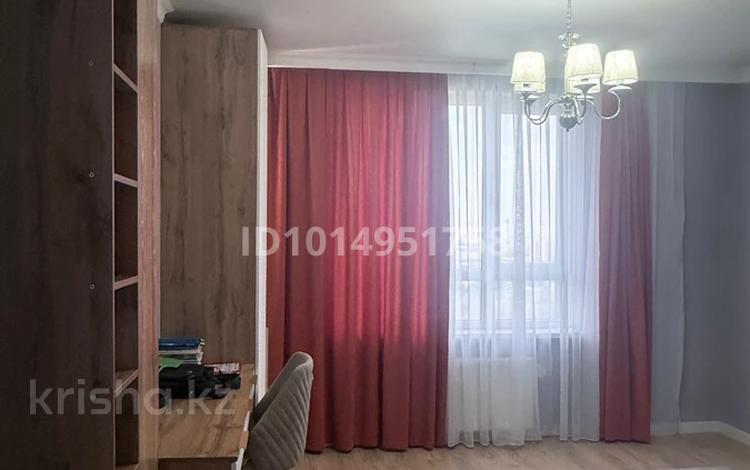 3-комнатная квартира · 80 м² · 15/17 этаж, Варламова 27d за 500 000 ₸ в Алматы, Алмалинский р-н — фото 5