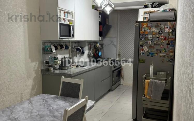 4-комнатная квартира · 100 м² · 2/4 этаж, Бараева 14/1 за 60 млн ₸ в Астане, р-н Байконур — фото 2