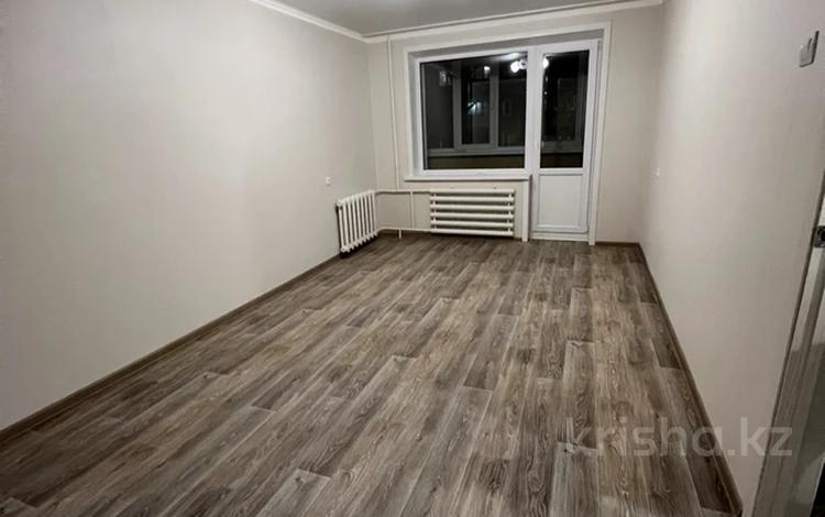 1-комнатная квартира, 35 м², 1/5 этаж, ауэзова за 14.8 млн 〒 в Петропавловске — фото 2