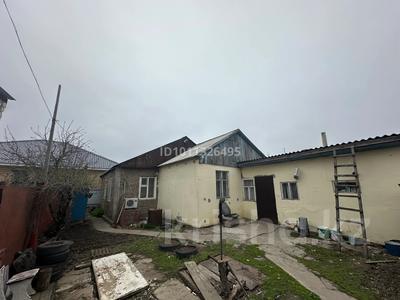 Отдельный дом · 3 комнаты · 61.6 м² · 3 сот., 8 марта 95 — Район остановки Кирова за 20 млн ₸ в Уральске