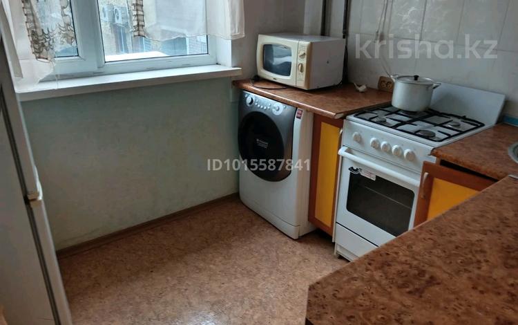 1-бөлмелі пәтер · 30 м² · 2/5 қабат, Назарбаева 130 — Квартирное бюро квадрат, бағасы: 10 000 ₸ в Петропавловске — фото 2