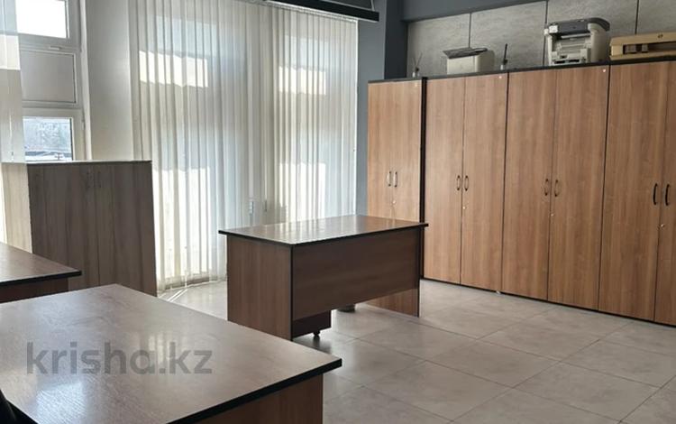 Кеңселер · 43 м², бағасы: 387 000 ₸ в Алматы, Медеуский р-н — фото 2