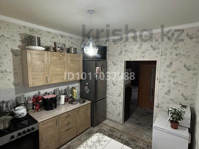 2-комнатная квартира · 54 м² · 1/2 этаж, Курмангазы 204 — Ориентировачно находится возле ШашлыкOff за 12.5 млн ₸ в Уральске
