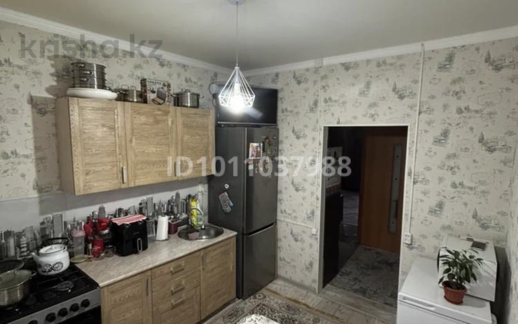 2-комнатная квартира · 54 м² · 1/2 этаж, Курмангазы 204 — Ориентировачно находится возле ШашлыкOff за 12.5 млн ₸ в Уральске — фото 2