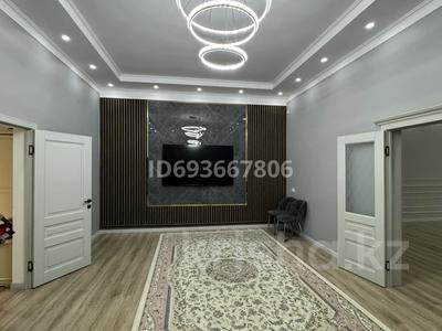 Отдельный дом • 4 комнаты • 180 м² • 4 сот., Абу сарсенбаева за 55 млн 〒 в Атырау