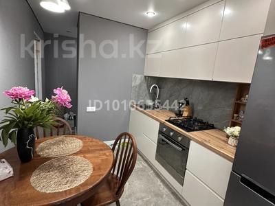 2-бөлмелі пәтер · 53 м² · 7/10 қабат, мкр 8 8 — 101 стрелковая 8, бағасы: 23 млн ₸ в Актобе