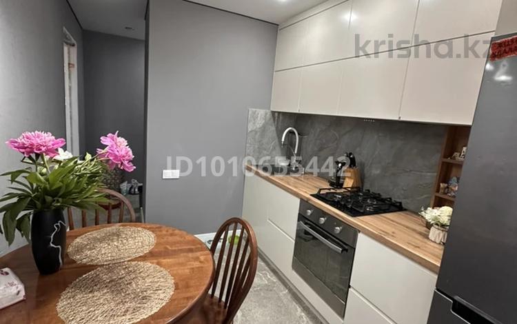 2-комнатная квартира · 53 м² · 7/10 этаж, мкр 8 8 — 101 стрелковая 8 за 23 млн ₸ в Актобе — фото 2