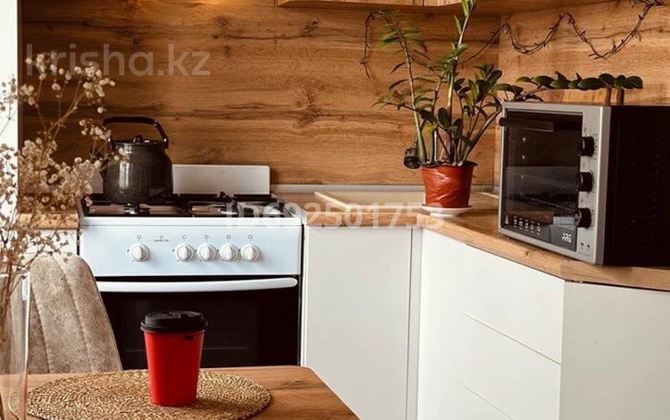 1 комната · 57 м² · 5 этаж, мкр Центральный, улица Сатпаева 5 за 90 000 〒 в Атырау — фото 2