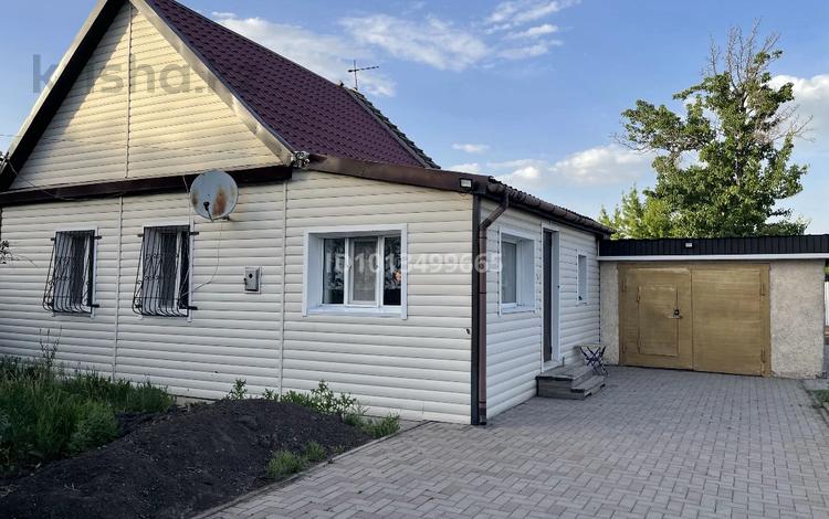 Дом · 2 комнаты · 55 м², Темиртауская 40 за 50 000 ₸ — фото 2