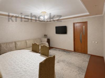 4-бөлмелі пәтер · 82 м² · 2/5 қабат, Керамическая, бағасы: 22.9 млн ₸ в Караганде, Казыбек би р-н