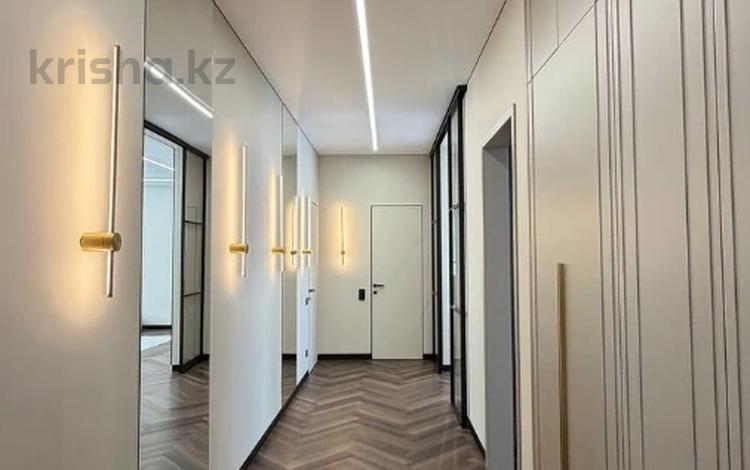 4-бөлмелі пәтер · 150 м² · 5/8 қабат, Мкрн Береке 77, бағасы: 175 млн ₸ в Костанае — фото 2