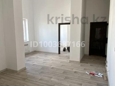 3-комнатная квартира · 57 м² · 8/8 этаж, А.Байтурсынова 51 за 170 000 〒 в Астане, Сарайшык р-н