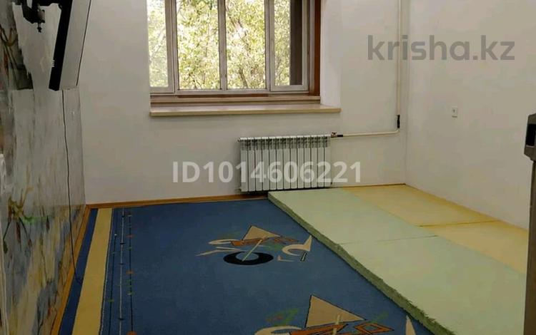 2-комнатная квартира · 52 м² · 3/5 этаж, Райымбека 206В — Напротив Махима за 200 000 ₸ в Алматы, Алмалинский р-н — фото 2