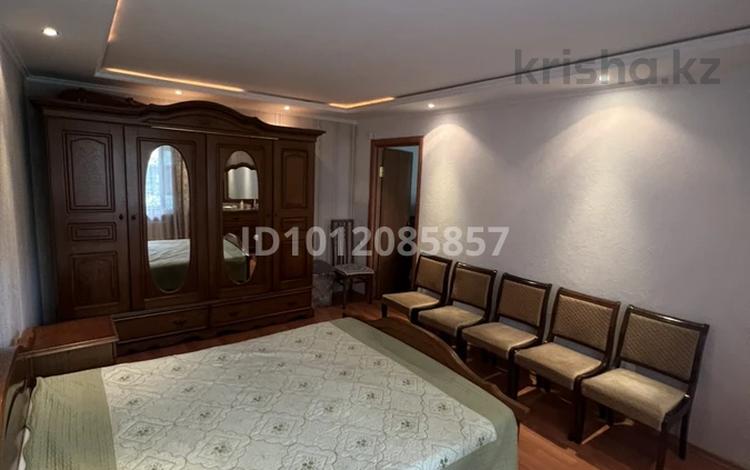 4-бөлмелі пәтер · 89 м² · 2/5 қабат, ул. Фёдора Достоевского 97, бағасы: 39 млн ₸ в Семее, Красный Кордон — фото 2