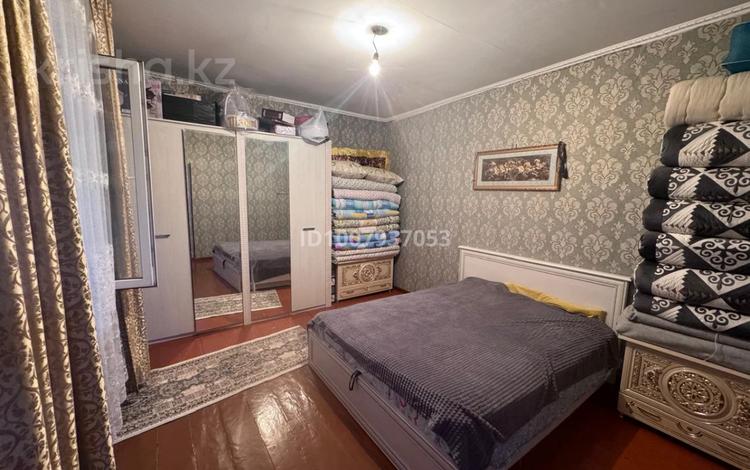 Отдельный дом · 3 комнаты · 200 м² · 25 сот., Шаймерденова 44 за 35 млн 〒 в Аксукенте — фото 2