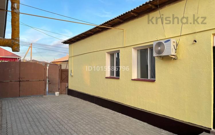 Отдельный дом · 5 комнат · 200 м² · 12 сот., Айнакулова 3 — Возле памятника за 36 млн ₸ в  — фото 2