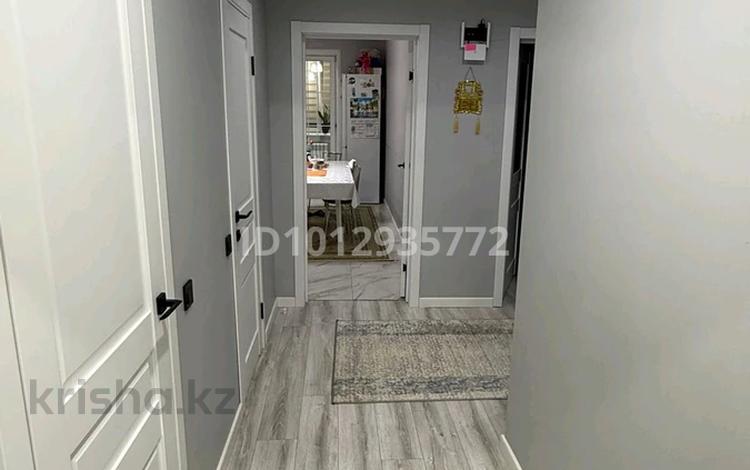 2-комнатная квартира · 81 м² · 2/5 этаж, мкр Северо-Восток, Циолковская за 32.5 млн ₸ в Уральске — фото 2