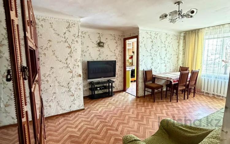 3-комнатная квартира · 56 м² · 3/3 этаж, 71 квартал 3 за 24 млн ₸ в Семее — фото 2