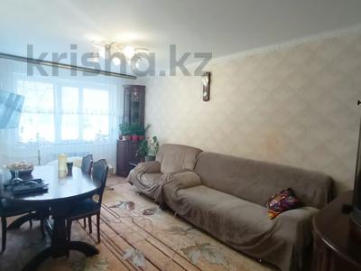 3-комнатная квартира, 70 м², 1/5 этаж, мкр Шанхай, Чекалина 32/1 за 16.8 млн 〒 в Актобе, мкр Шанхай